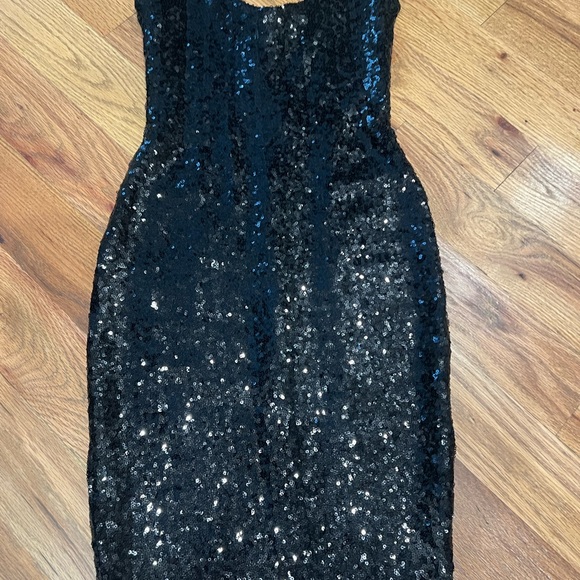 Birthday dress. Nookie sequins dress midi black. Used. Perfect for NYE! - Picture 3 of 5